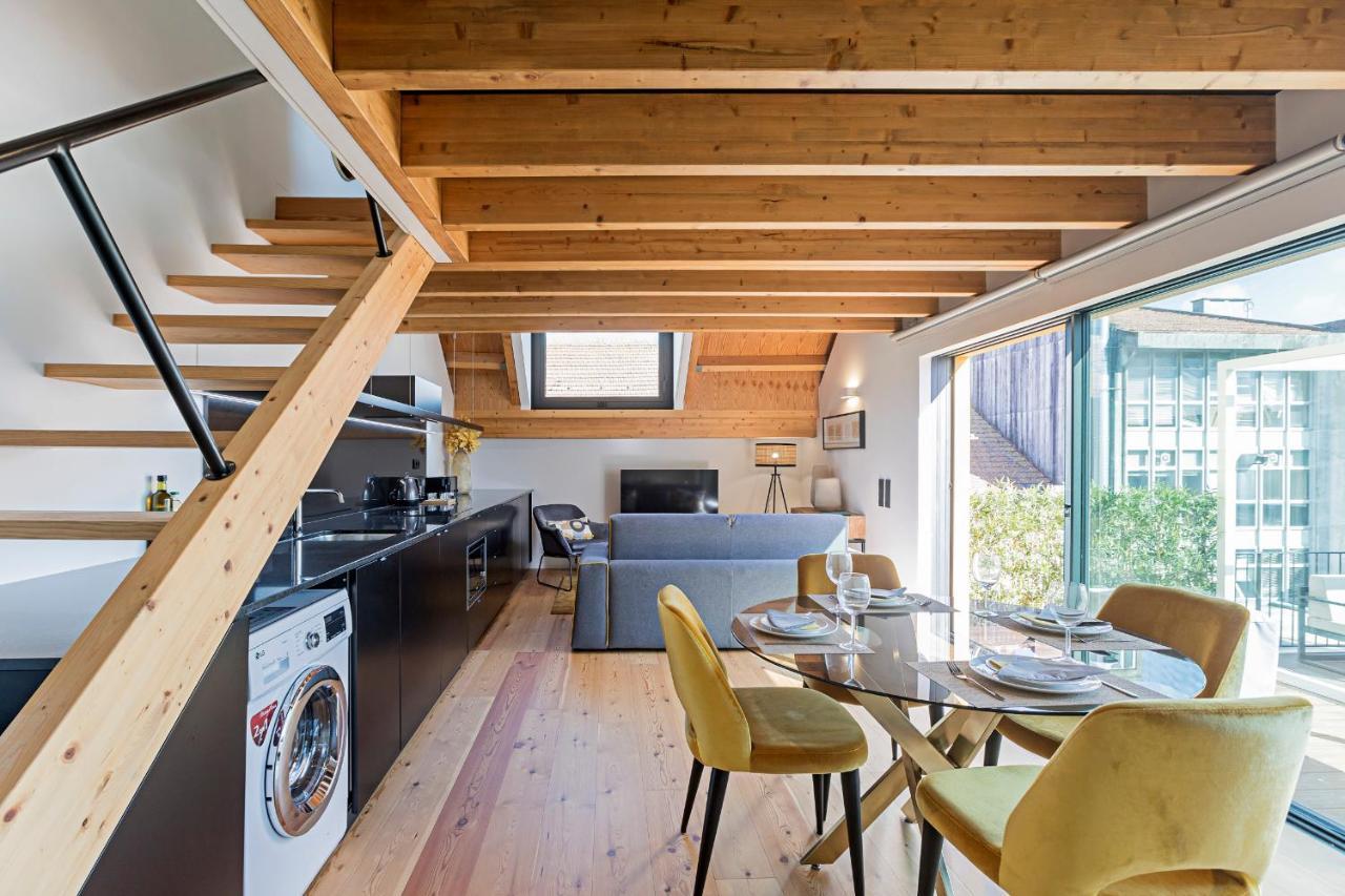 Downtown Duplex W/ Amazing Terrace By Lovelystay Porto Exterior photo